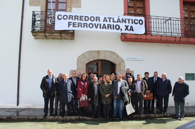 Representantes de Galicia e do Bierzo piden a inclusión no Corredor Atlántico