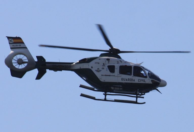Helicópteros e drones buscan a un home desaparecido en Navia