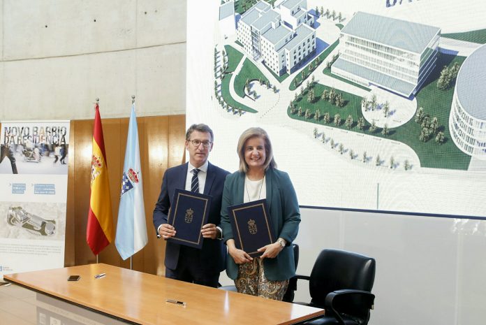 Núñez Feijóo e Fátima Báñez na sinatura do plan específico da Residencia | Xunta de Galicia
