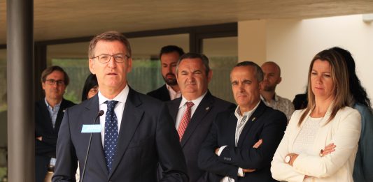 O presidente da Xunta, Alberto Núñez Feijóo, xunto ao delegado territorial José Manuel Balseiro, o delegado da Consellería de Presidencia Ramón Carballo, e a alcaldesa de Lugo Lára Méndez | Óscar Bernárdez