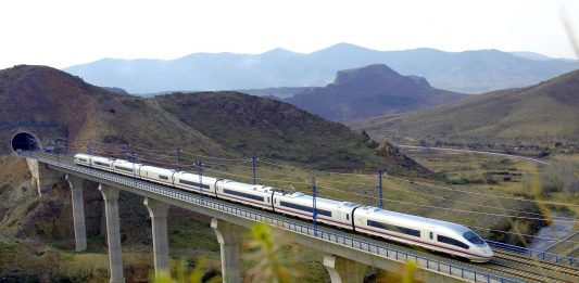 O Eixo Atlántico traslada a Fomento as necesidades de conexión ferroviaria de Lugo | Ingenor