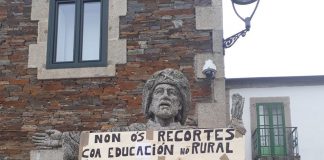 Protesta contra os recortes no ensino no CEIP Virxe da Luz de Portomarín