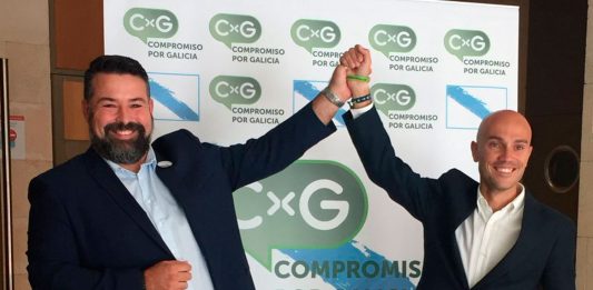 Juan Carlos Piñeiro, secretario xeral de Compromiso por Galicia, e Manuel 'Furacán' Hurtado, candidato nas municipais de Lugo | CxG