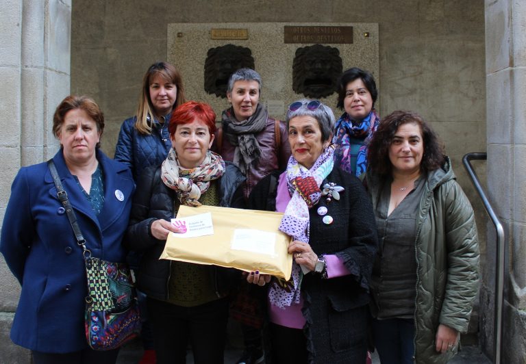 O BNG envía centos de postais a Feijóo para reclamar un xulgado de violencia de xénero para Lugo