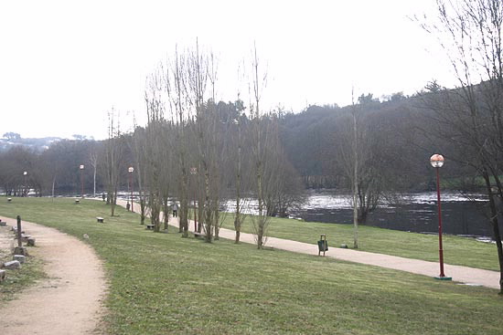 Sen información, polo momento, do corpo aparecido flotando no río Miño en Lugo