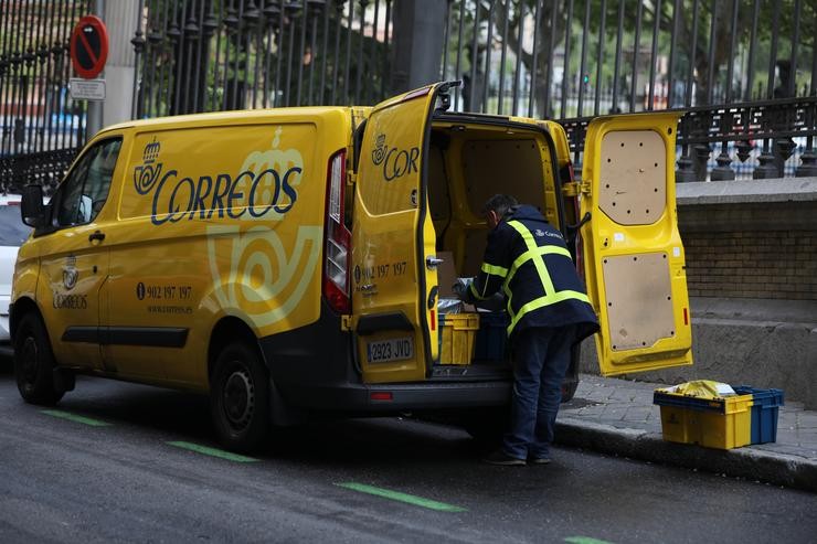 Cinco positivos ou posibles contaxios entre os traballadores de Correos en Lugo