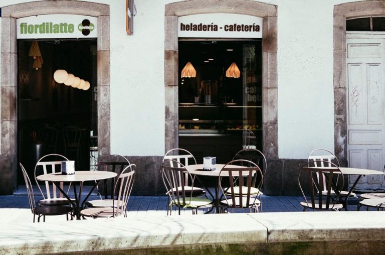 Comeza a funcionar a web ‘Abrindo Lugo’ para adquirir bonos nos establecementos da cidade