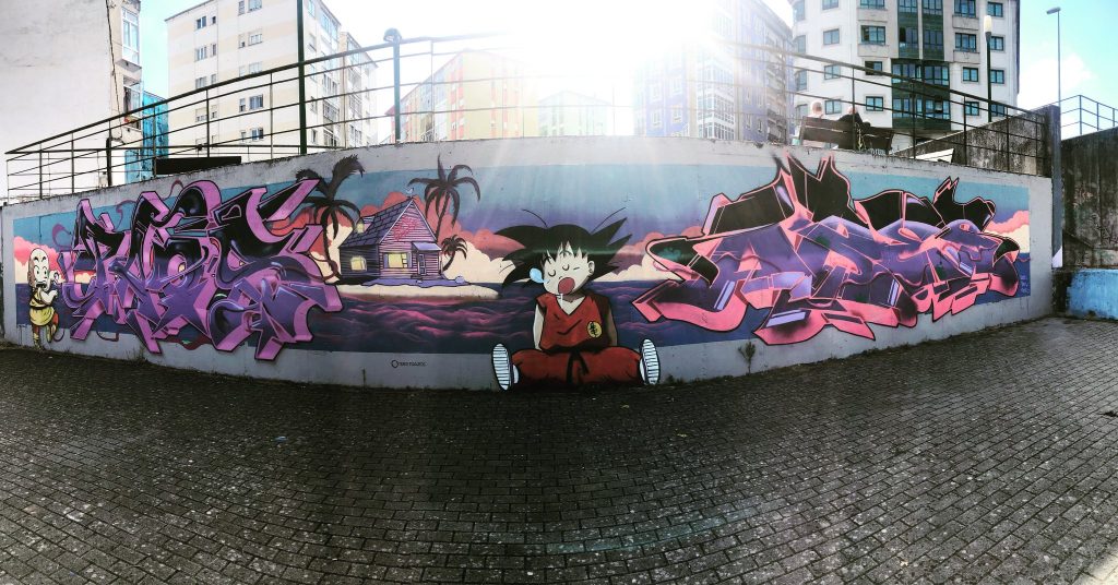 Mural de Dragon Ball no barrio de Paradai. Obra de Rubén Paz, proxecto Trece Trazos (Foto: Iván Otero)