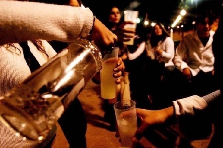 A Policía levanta tres actas por consumo de alcol e drogas a menores en Lugo