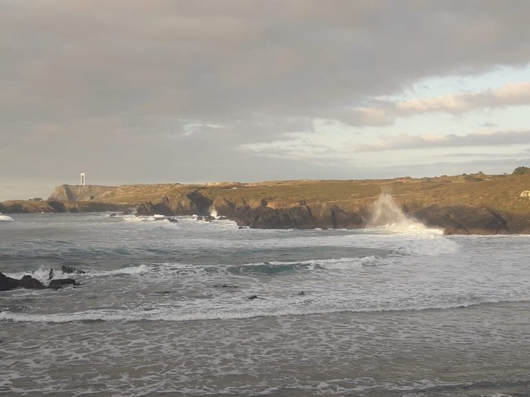 O litoral de Lugo estará este venres en alerta laranxa por temporal costeiro