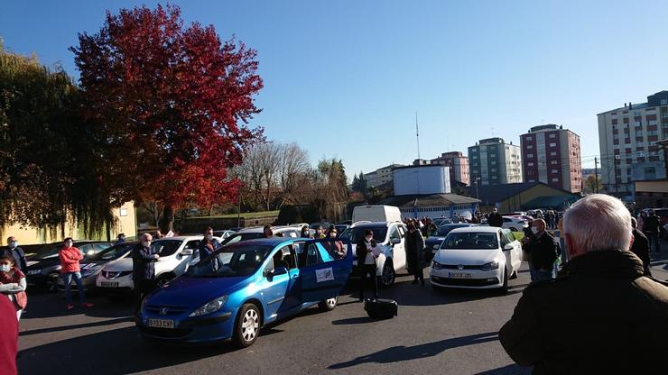 Caravana de coches en Lugo contra a Lei Celaá: “É unha agresión á liberdade”