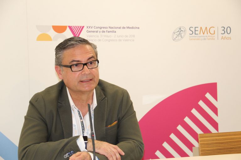 Os médicos de familia advirten que a Atención Primaria “non está preparada” para a vacinación