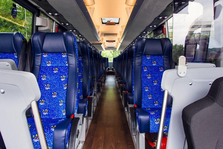 Sanidade detecta dous positivos nun autobús procedente de Madrid e con parada en Lugo