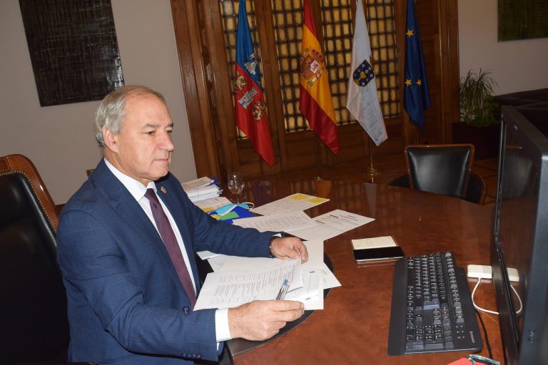 O presidente da Deputación denuncia a suplantación da súa identidade en correos electrónicos