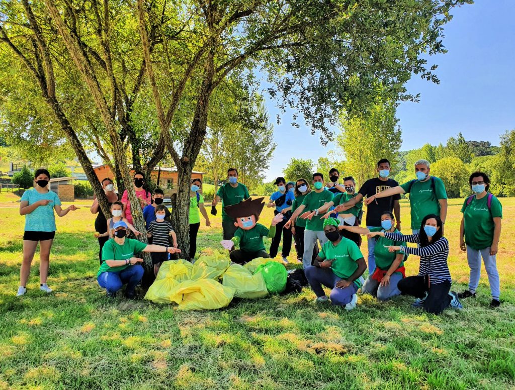 Unha das últimas accións de limpeza e concienciación de Coidemos Lugo (Foto: Coidemos Lugo)