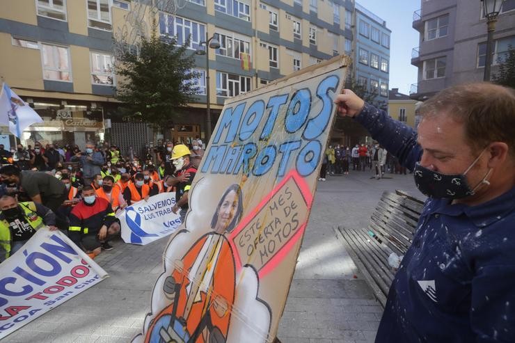 Miles de persoas piden en Lugo a intervención de Alcoa ao berro “Maroto non vendas motos”