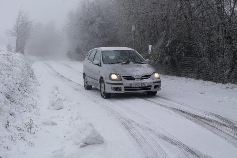 Precaución nas estradas da montaña de Lugo pola neve