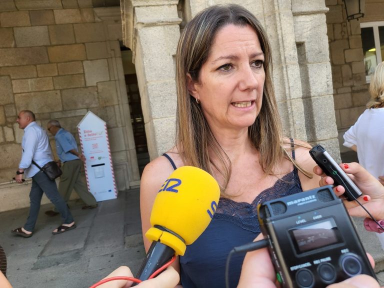 Lara Méndez critica que Rueda “impoña” as datas das reunións cos alcaldes