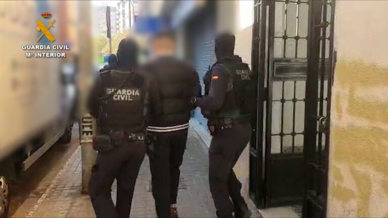 Detidas dez persoas en Valencia e Castelló por tráfico de drogas, extorsión por internet e roubos, algúns en Lugo
