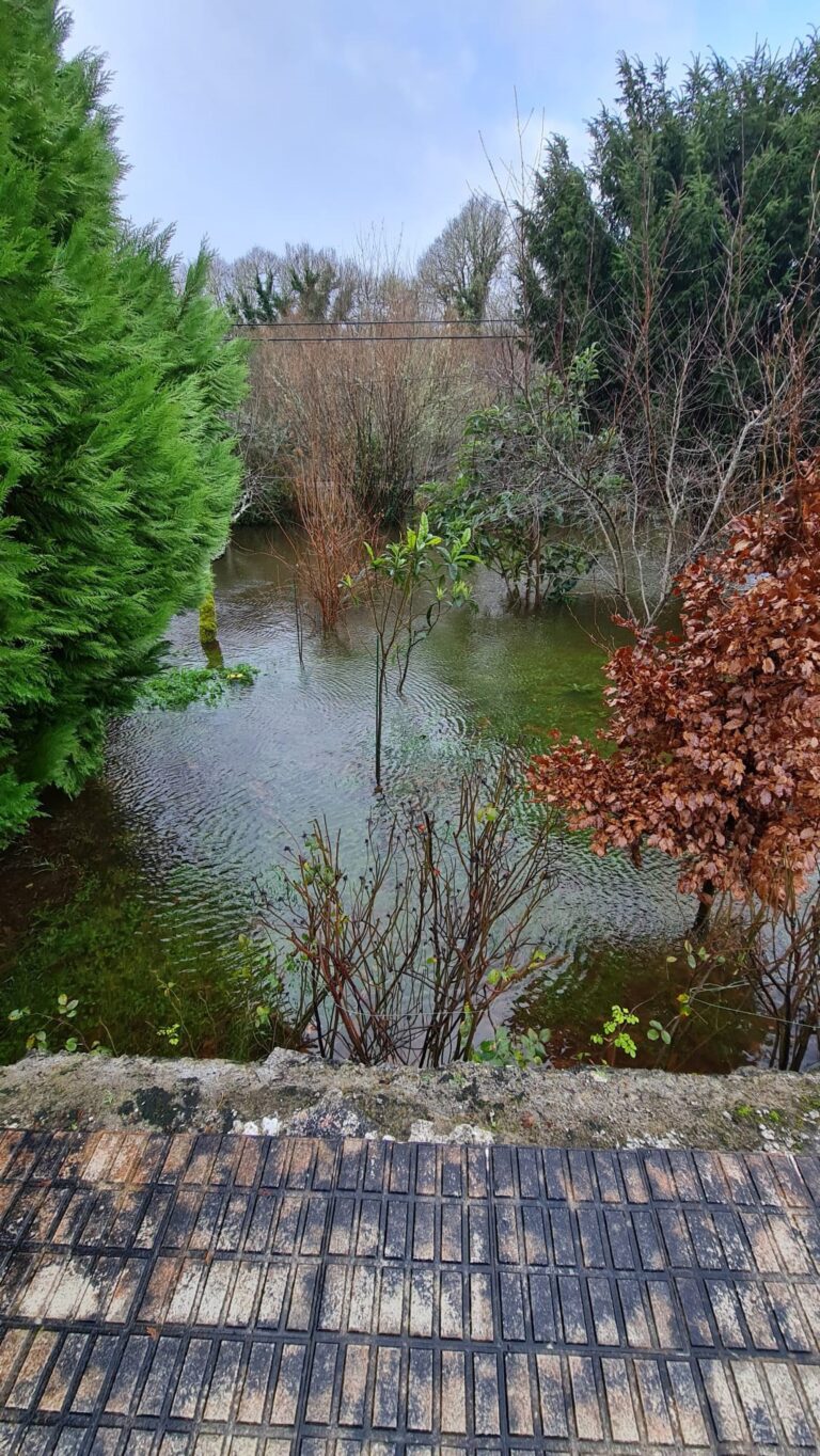 As intensas choivas deixan inundacións na capital lucense