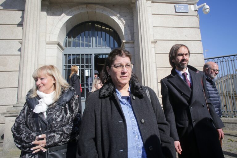 Familiares das vítimas do dobre crime do Cash Record non descartan ir ao Tribunal de Estrasburgo