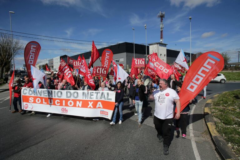 Traballadores do metal mobilízanse polo “bloqueo” da negociación do convenio