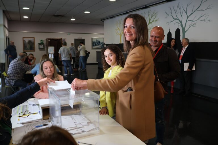Lara Méndez  anima a votar aos lucenses nun día “importante para Lugo e para a democracia”