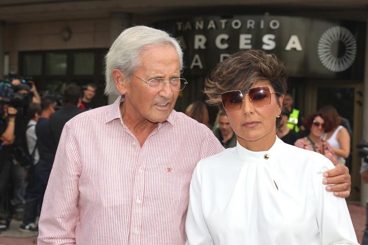 Fernando Ónega despide a María Teresa Campos, “unha amiga” e “un símbolo de todo o xornalismo”