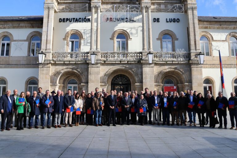 Convenio entre Deputación e os 67 concellos da provincia para modernizar o padrón da man do INE