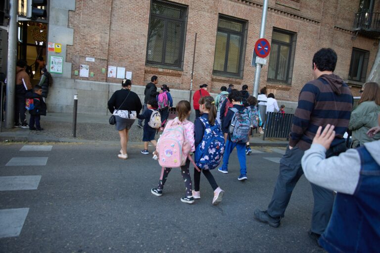 A Deputación de Lugo impulsa unha campaña para apoiar ás familias na volta ao cole