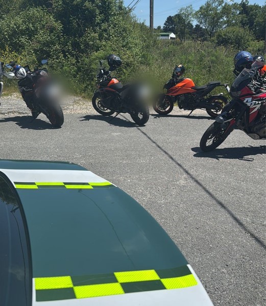 Identificado un grupo de motoristas por circular a gran velocidade por Lugo, un deles a 160 km/h nunha zona de 70