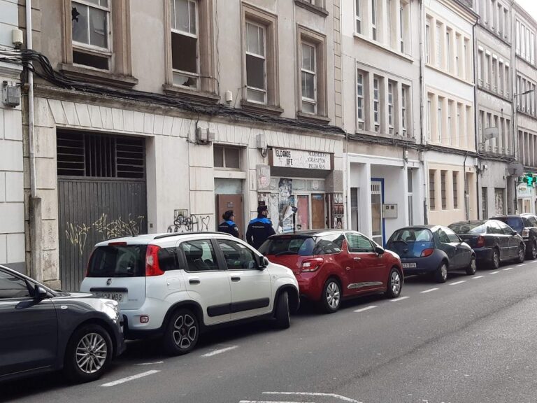 Trasladada en ambulancia unha muller agredida en Lugo por outras catro na vía pública