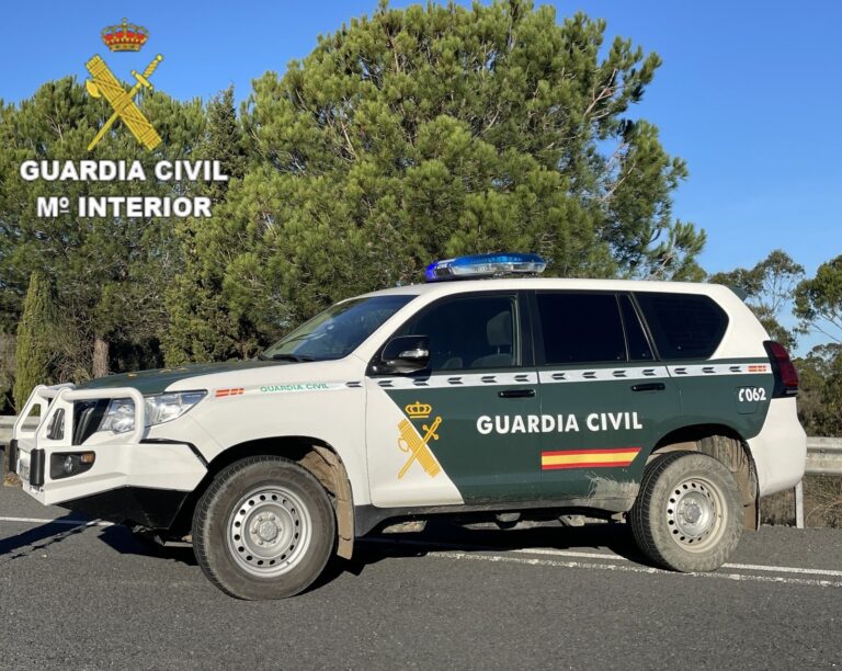Tres persoas detidas por roubos en establecementos comerciais en Guitiriz
