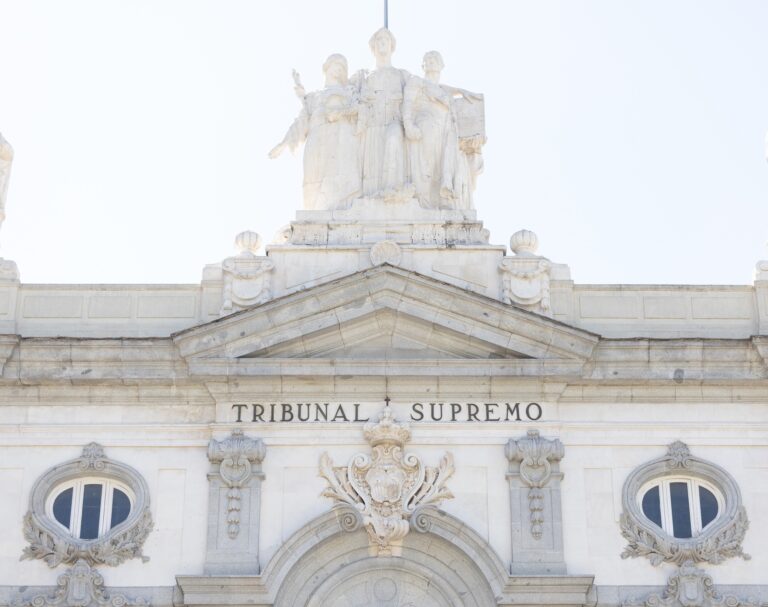 O Supremo ratifica a expulsión dun garda civil de Lugo condenado por maltratar á súa parella