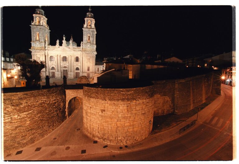 A chuvia provoca que se adiante ao sábado os actos polo 25 aniversario da Muralla como Patrimonio da Humanidade