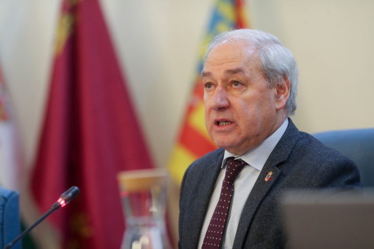 A denunciante de José Tomé ratifícase ante a xuíza e o seu avogado apunta á existencia de máis “posibles vítimas”