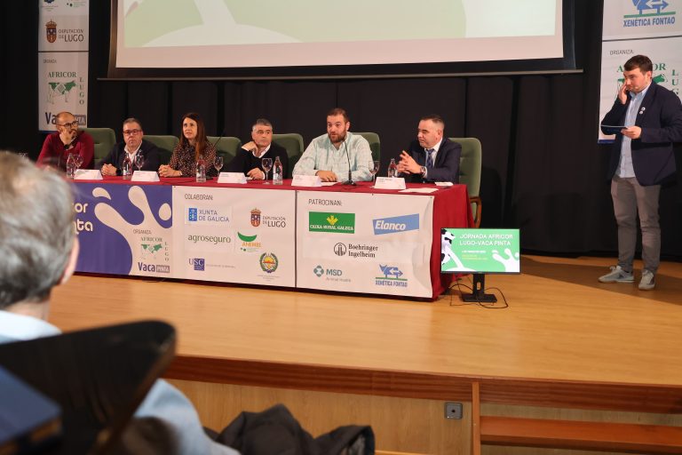 A Deputación colabora na xornada de Africor sobre sector lácteno que se celebra en Veterinaria