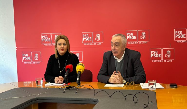 Representantes do PSOE piden explicacións aos deputados do PP polo seu voto contra o escudo social