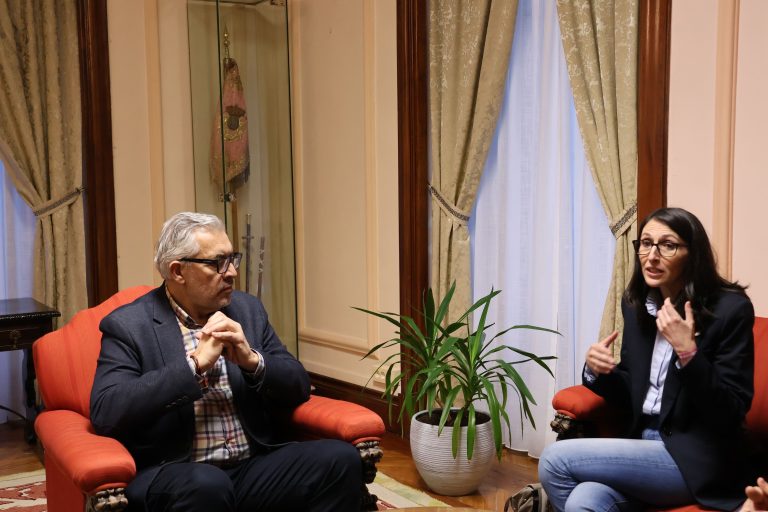 O alcalde espera que o cambio na reitoría da USC signifique “maior independencia” do campus lucense