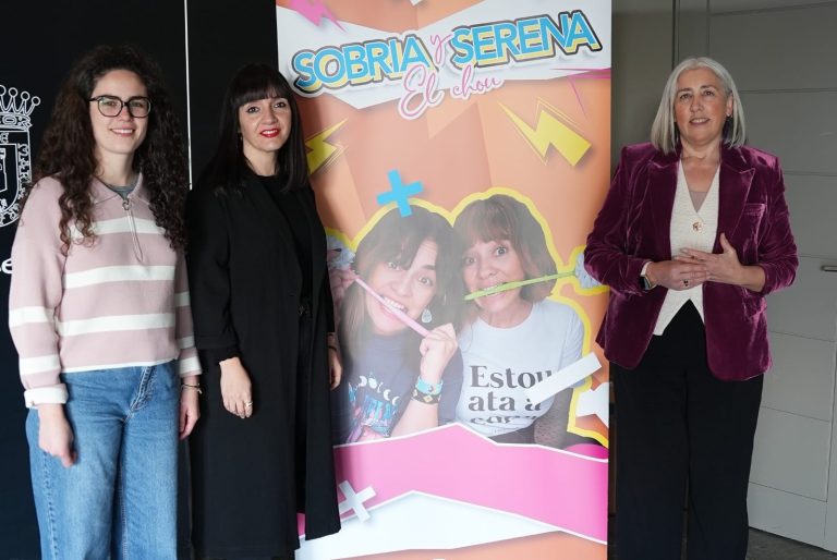 Arranca en Vilalba a nova programación feminista da Deputación co dúo cómico Sobria e Serena