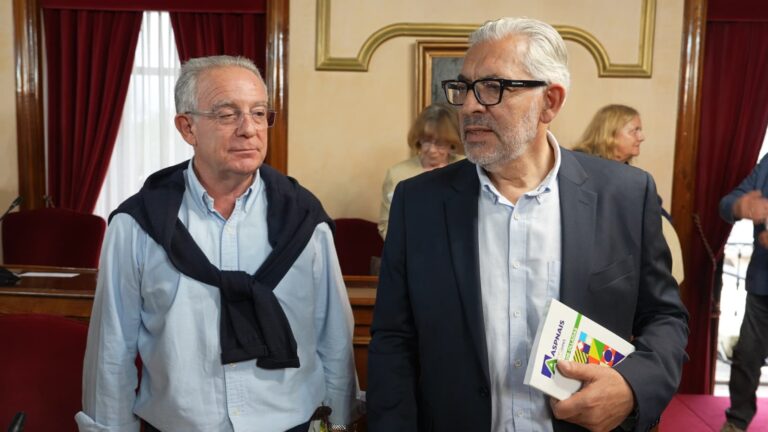A Deputación participa na presentación do libro ‘100 Olladas’ de ASPNAIS