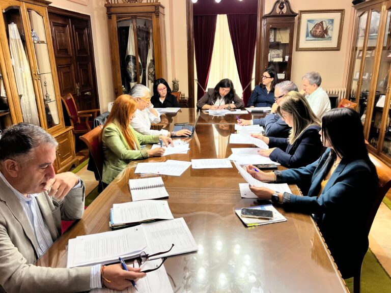 O Concello de Lugo aproba 200.000 euros para mantemento de centros educativos